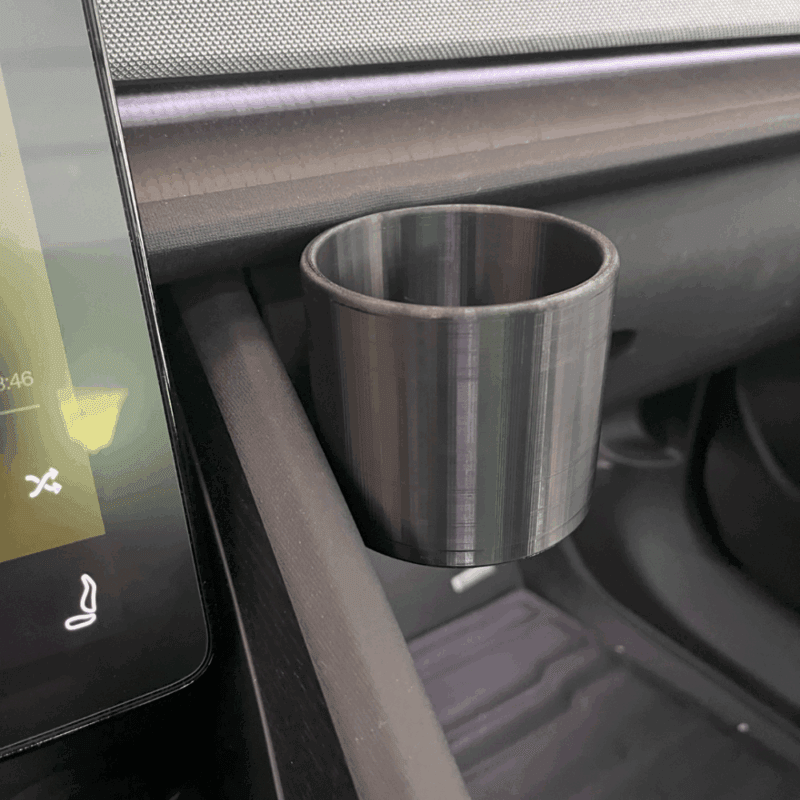 Polestar 2 kopholder handskerum